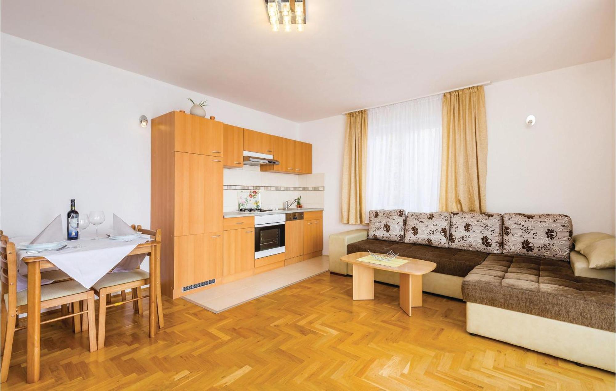 Stunning Apartment In Moscenicka Draga Exterior foto