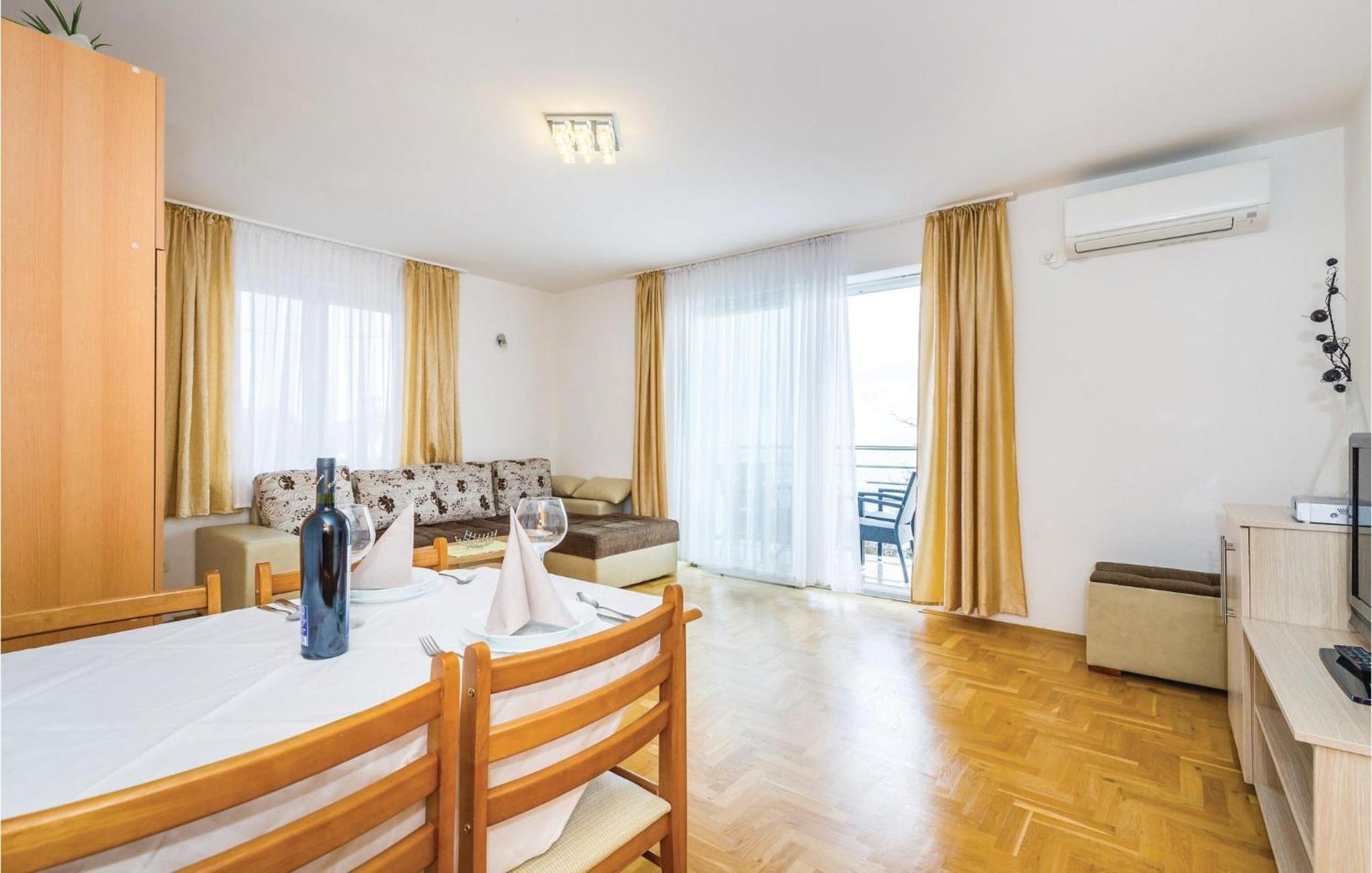 Stunning Apartment In Moscenicka Draga Exterior foto