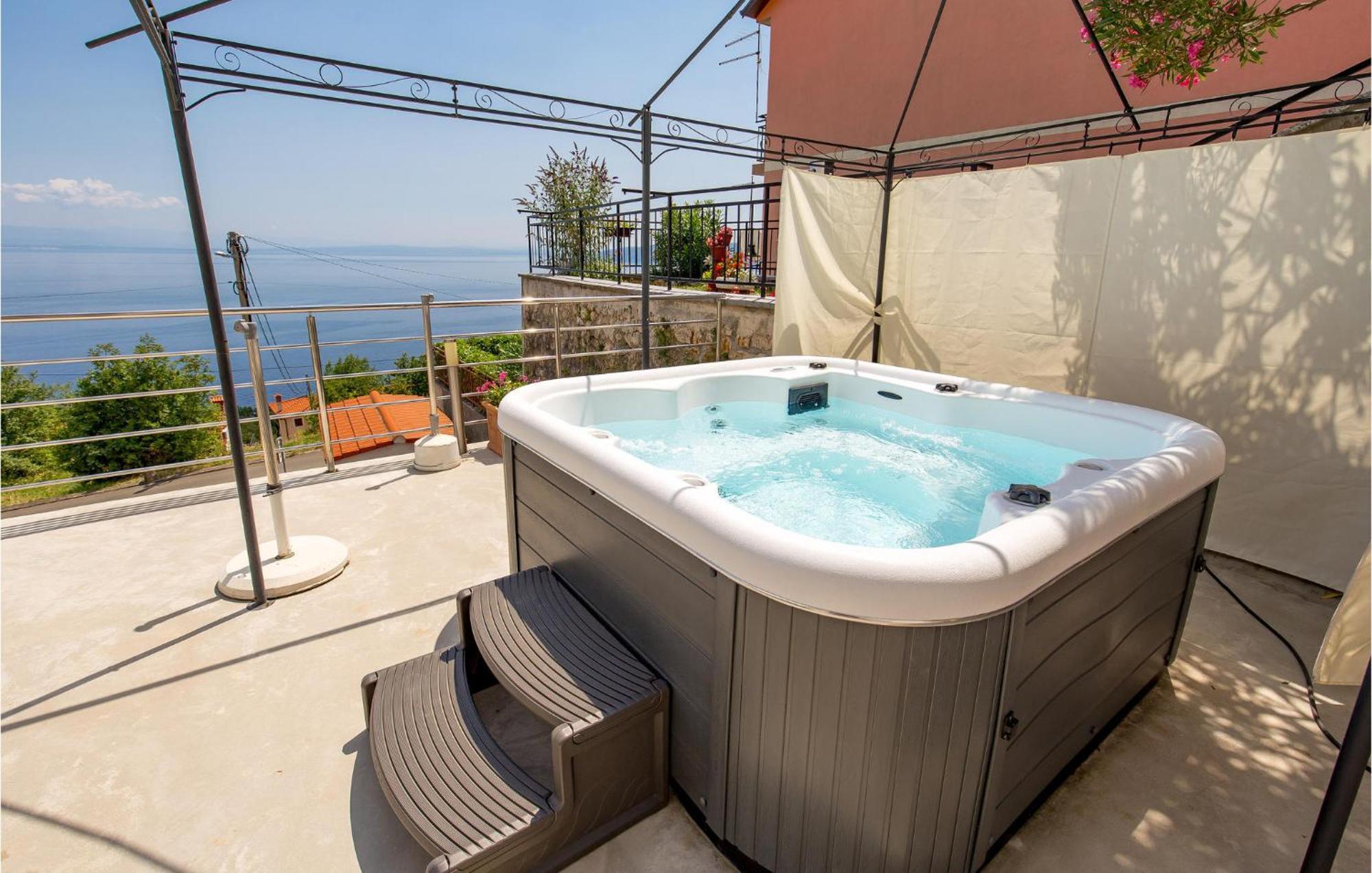 Stunning Apartment In Moscenicka Draga Exterior foto